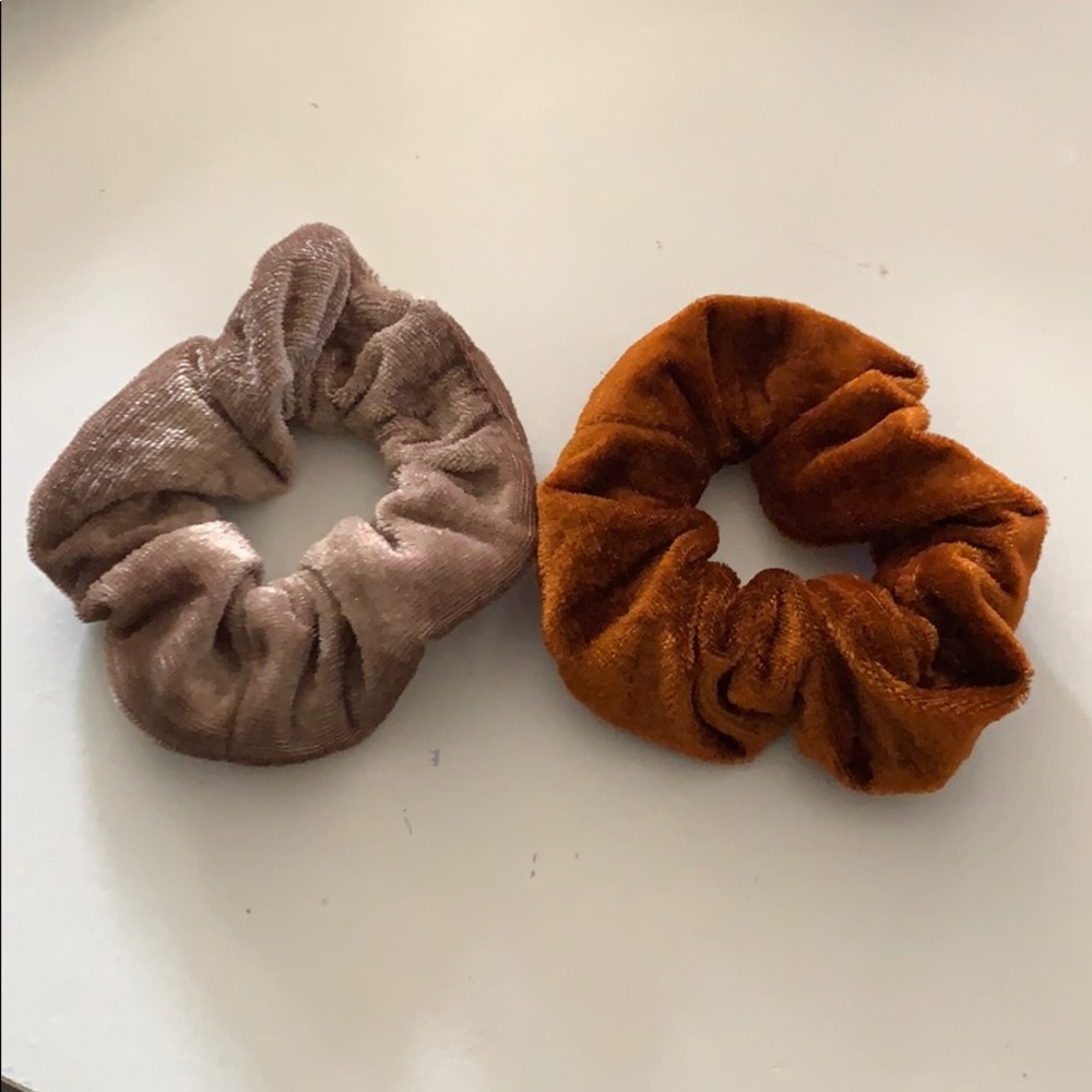 Pack of 2 new unused velvet scrunchies